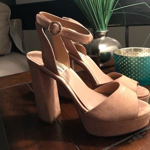 Tan Steve Madden “Madeline” platforms